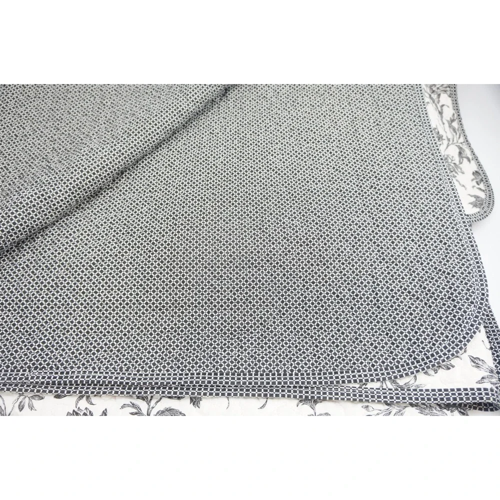 Laura Ashley Quilt King Black White Floral Reversible Cotton Blanket Good